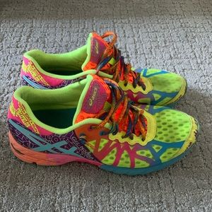 Asics neon shoes